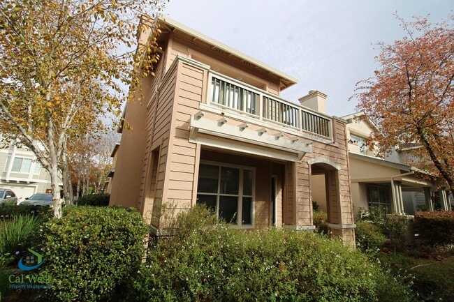 Building Photo - $5,995.00 - Gorgeous 2 Story 3 Bedroom 2.5 Bath Home steps away from Downtown Mountain View and C...