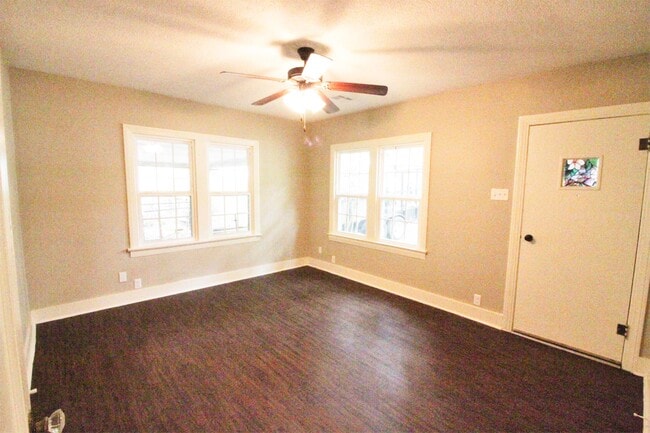 Building Photo - 1453 N 35th St