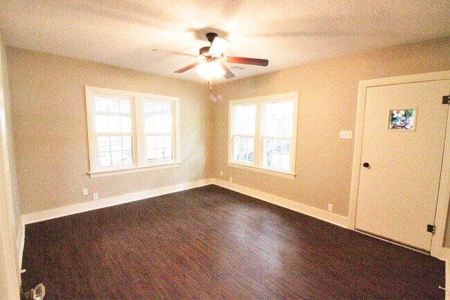 Foto del edificio - 1453 N 35th St