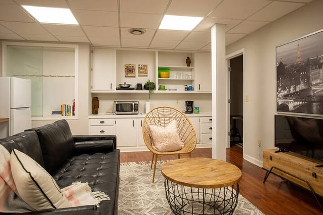 Photo - 692 N Superior Ave Apartment