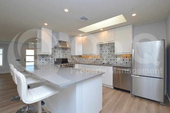 Foto del edificio - 8607 E Cambridge Ave