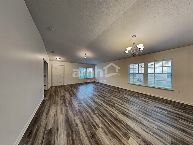 Building Photo - 2180 Tyson Lake Dr