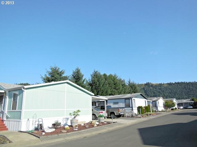 Building Photo - Twin Oaks Mobile Estate
