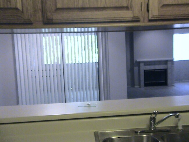 Sala de estar/Balcón - 7510 E Thomas Rd