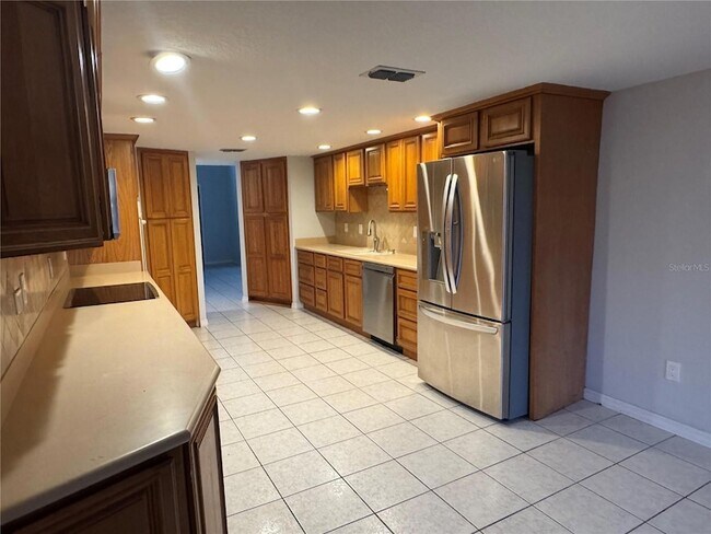 Foto del edificio - 8320 Sanden Dr