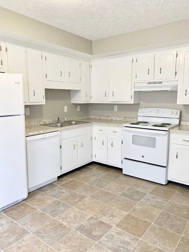 Foto del edificio - 356 Peabody Dr