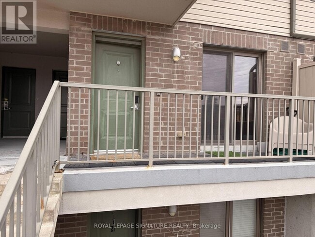 Photo du bâtiment - 350 Fisher Mills Rd