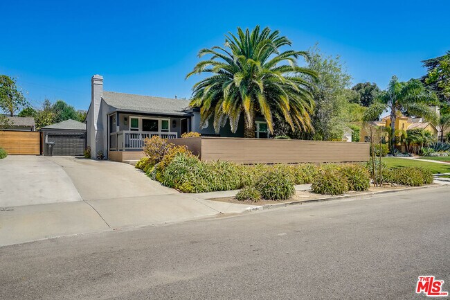 Foto del edificio - 11819 Pacific Ave