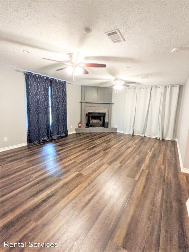 Foto del edificio - 3 br, 1.5 bath House - 175 Triangle Dr