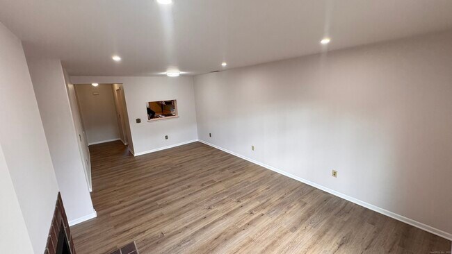 Foto del edificio - 25 Janet Cir