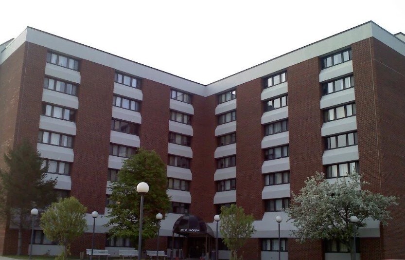 Foto principal - Gillespie Towers
