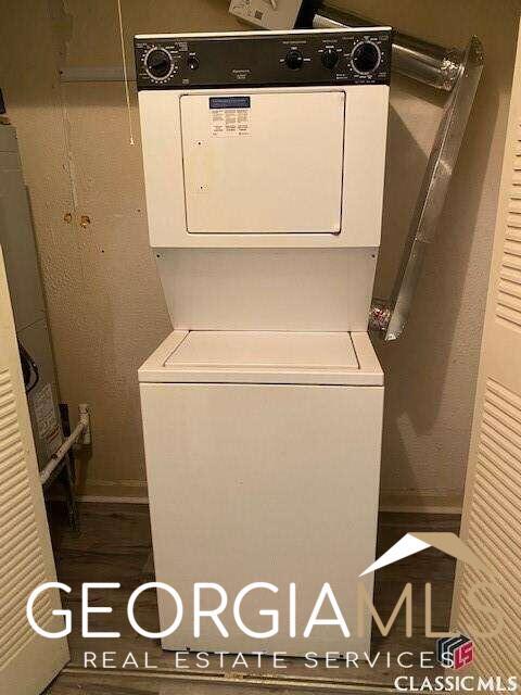 Building Photo - 408 Springdale St