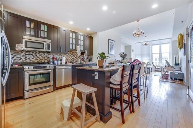 Foto del edificio - 1125 Maxwell Ln