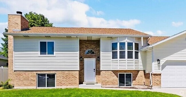 Building Photo - 754 W 2100 N