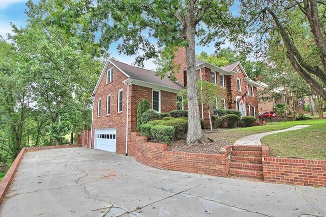 Building Photo - 8317 Peyton Randolph Dr