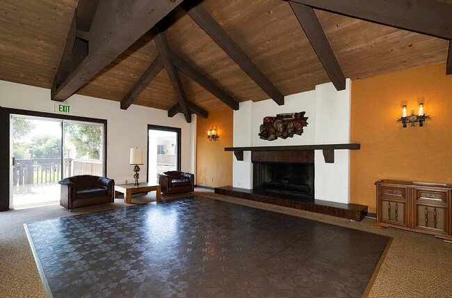 Building Photo - 5350 Baltimore Dr