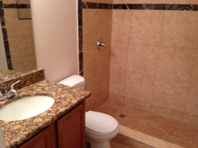 Foto del edificio - Remodeled Patio Home, Minutes Away From UCF, Technology Park, & the E/W Expressway