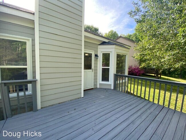 Foto del edificio - 3 br, 2 bath House - 8628 Lockerbie Ln