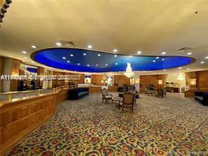 Foto del edificio - 5445 Collins Ave