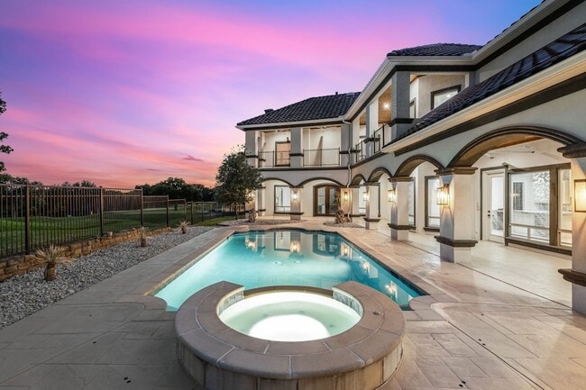 Building Photo - 1229 Strathmore Dr