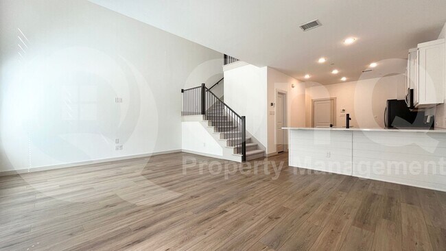 Foto del edificio - 611 Arapaho Dr