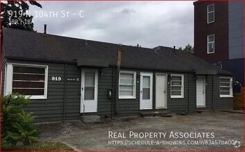 Building Photo - 919 N 104th St