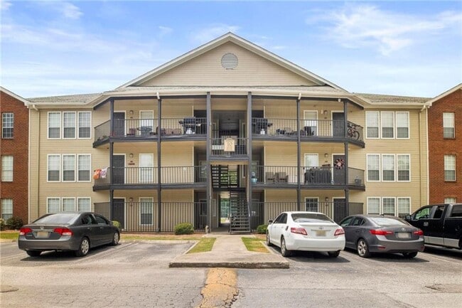Photo - 626 Shug Jordan Parkway 10-138 Apartment