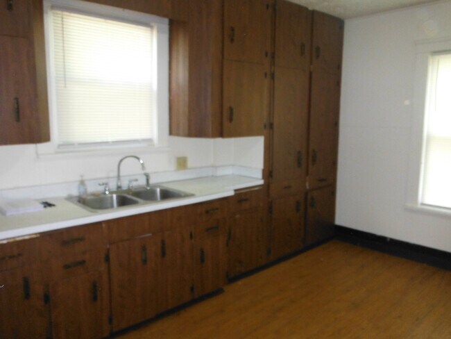 Foto del edificio - 1364 Stark Ave SW