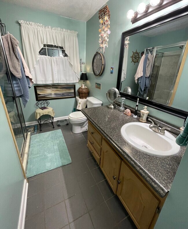 Baño/ducha compartido - 92 Crawford Rd