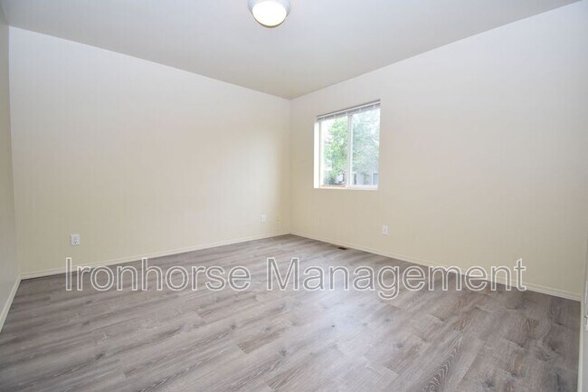 Foto del edificio - 509 Hunters Way