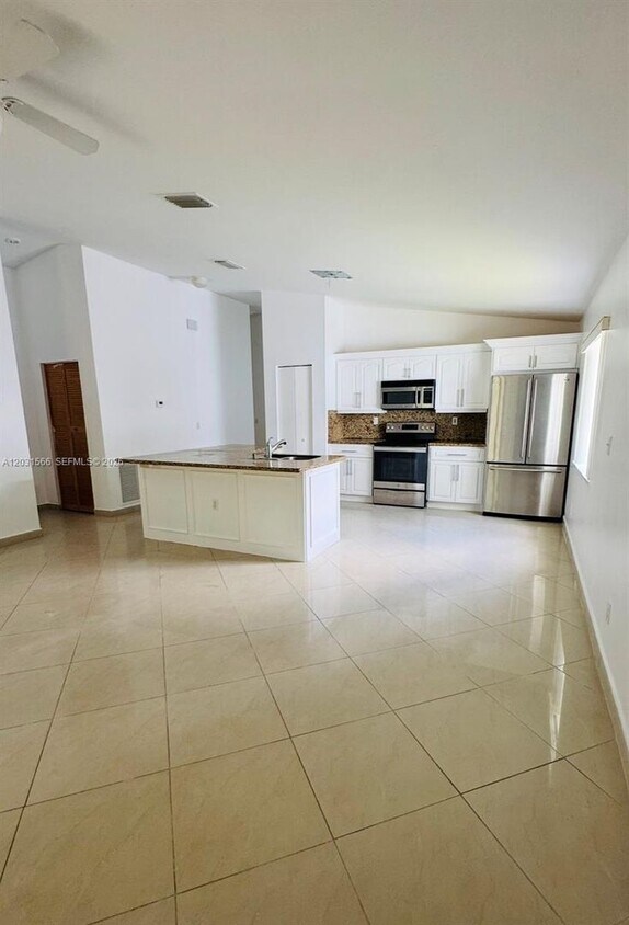 Photo - 10420 SW 24th Court, Miramar, FL 33025 - 6504