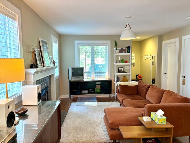Foto del edificio - 7906 N Newman Ave