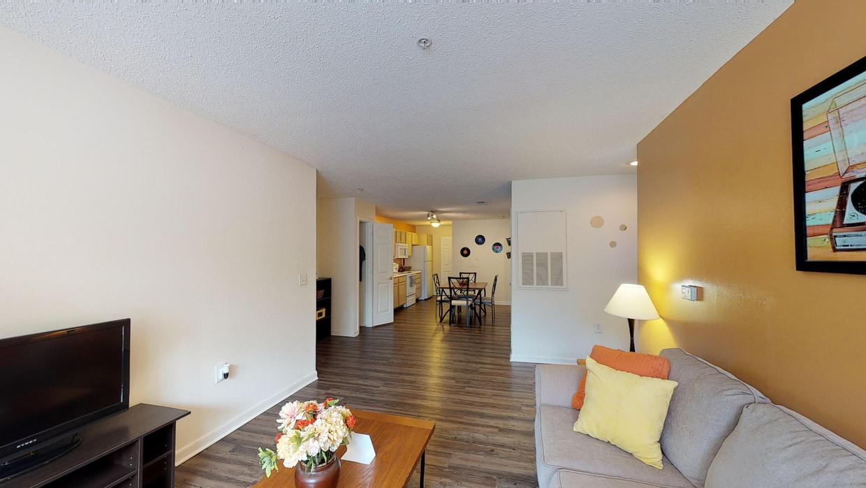Photo - Centennial Ridge Student Housing Apartments