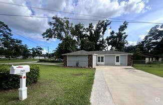 Building Photo - 2805 Villamore Ave