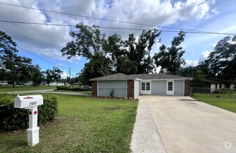 Building Photo - 2805 Villamore Ave