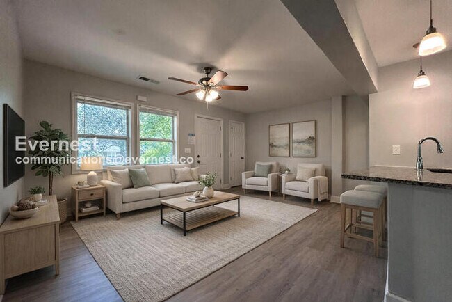 Foto del edificio - 438 Lanier St NW