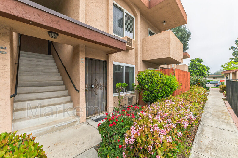Primary Photo - 9546 Carroll Canyon Rd