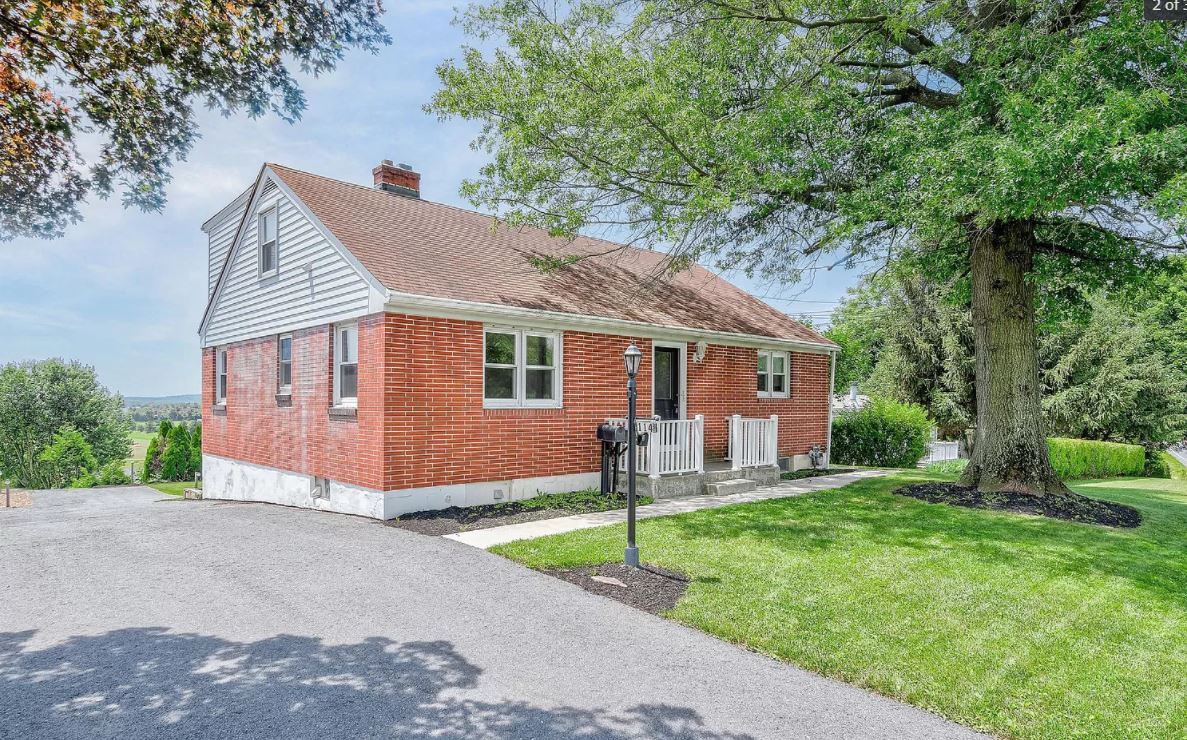 Foto principal - 114 W Ridge Rd
