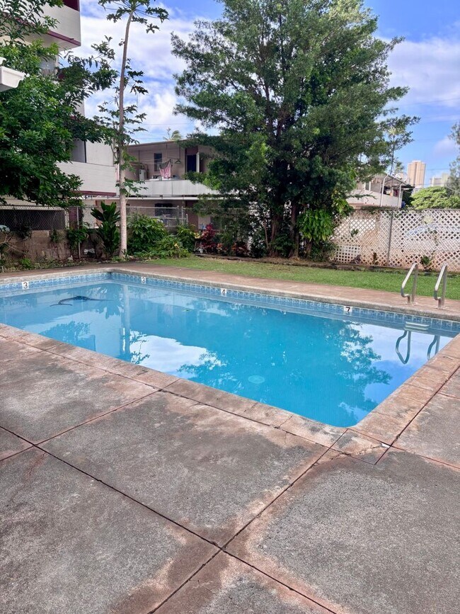 Foto del edificio - Available Now : 1 bedroom, 1 bath with 1 assigned parking stall in Summer Villa