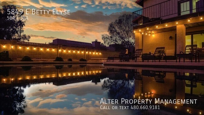 Foto del edificio - 5849 E Betty Elyse Ln