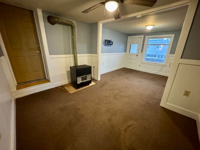 Building Photo - 83 1st St