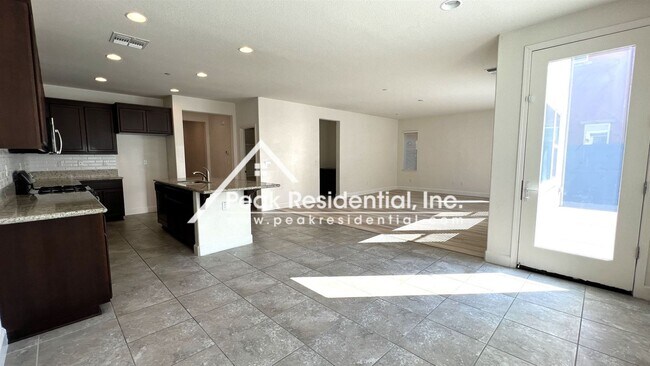 Foto del edificio - 4 br, 2.5 bath House - 8448 Vila Gale Way