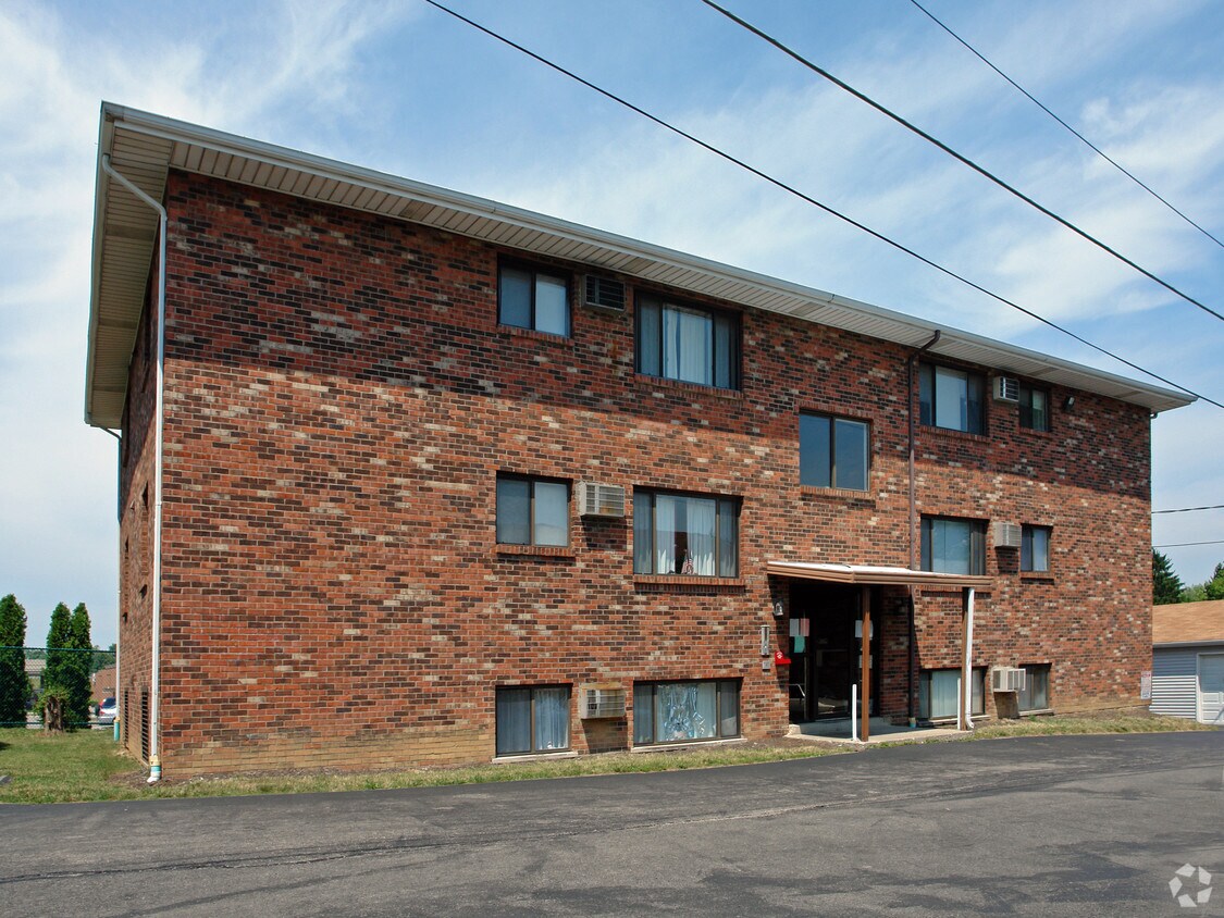 Primary Photo - 7100 Hamilton Ave