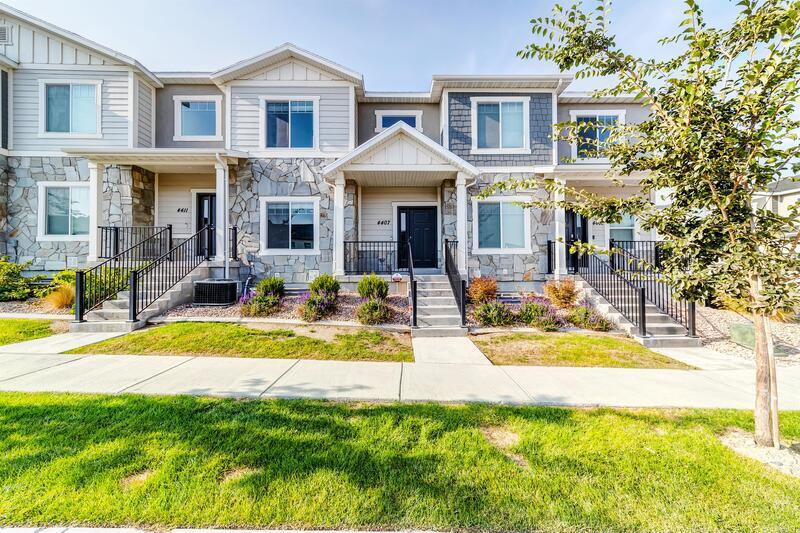 Foto principal - 2494 N Cormac Pl
