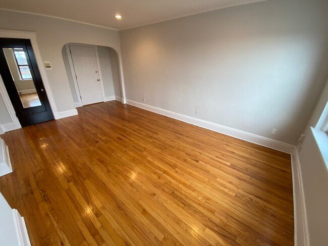 Building Photo - 119 Highland Ave