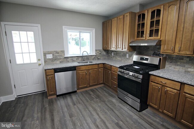 Building Photo - 342 Prospect Ave