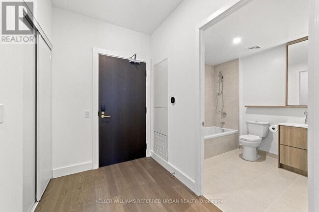 Building Photo - 625-1625 Sheppard Ave E