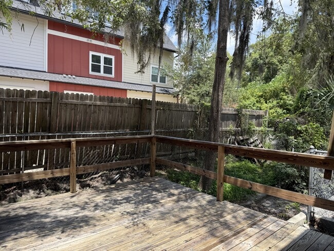 Building Photo - 1022 SW 4th Ave