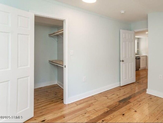 Building Photo - 606 Carteret St