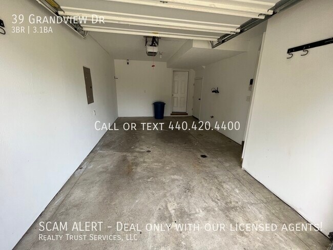 Foto del edificio - Splendid 3 bedroom 3.5 bathroom Condo w/Im...